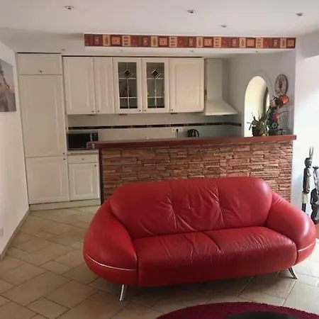 Homestay Apartman Iv